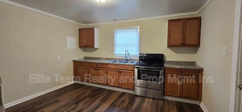 730 Taylor Street – photo 3