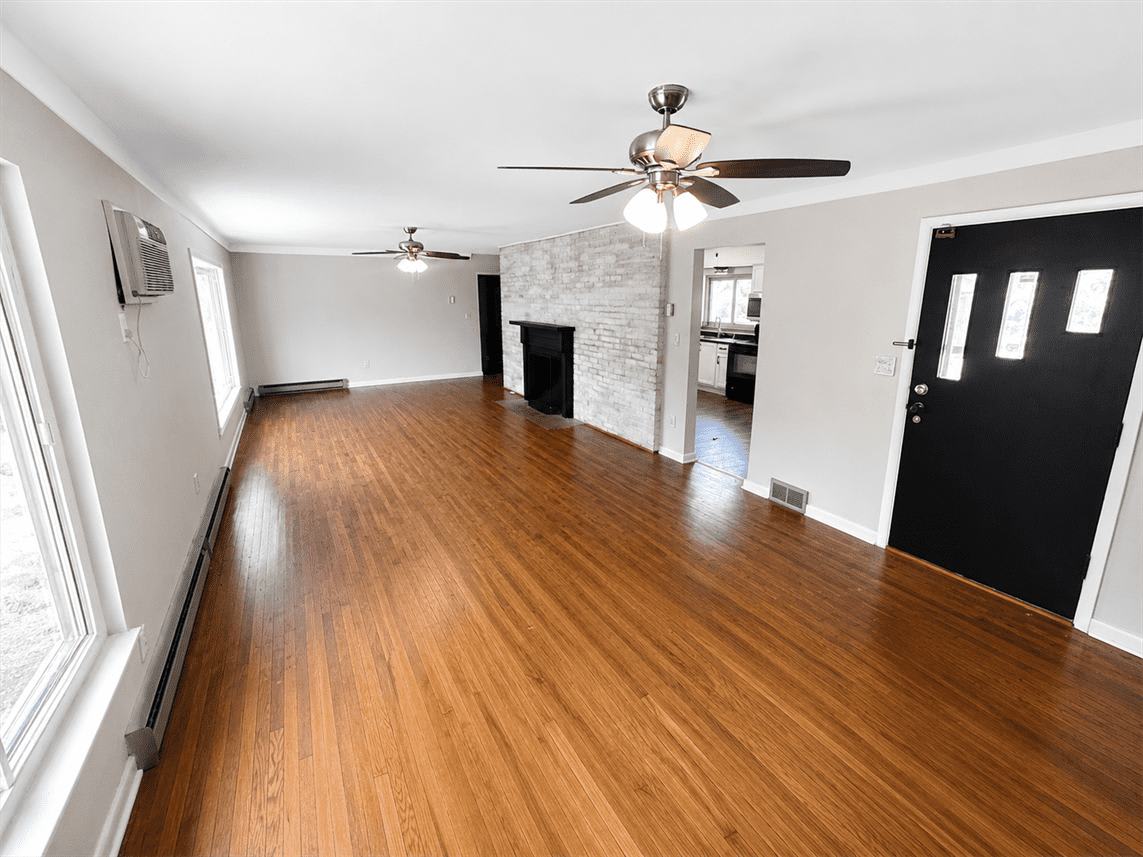 4477 E Centerville Rd – photo 4