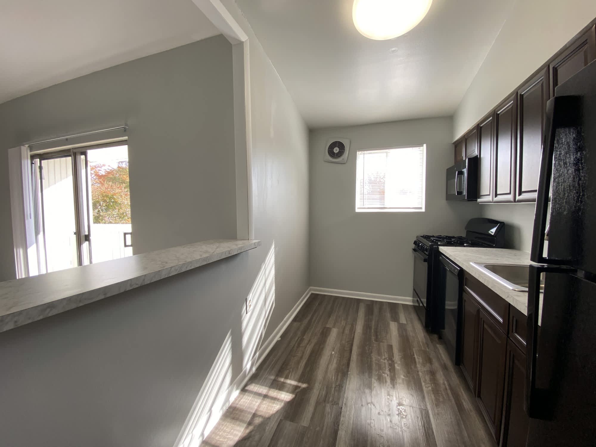 Fox Crossing Apartments – photo 5