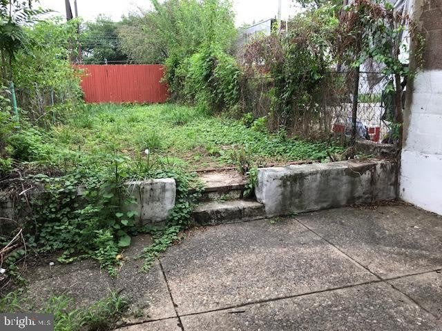 4639 WORTH ST – photo 2