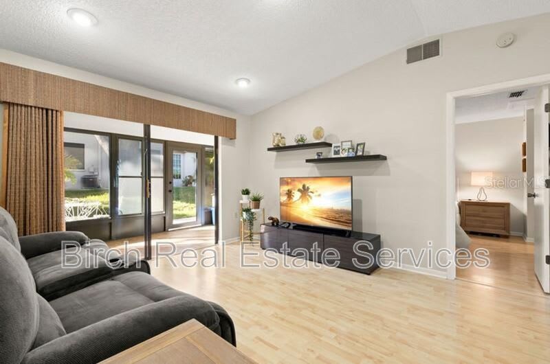 2131 Ridge Rd S. -#108 – photo 2