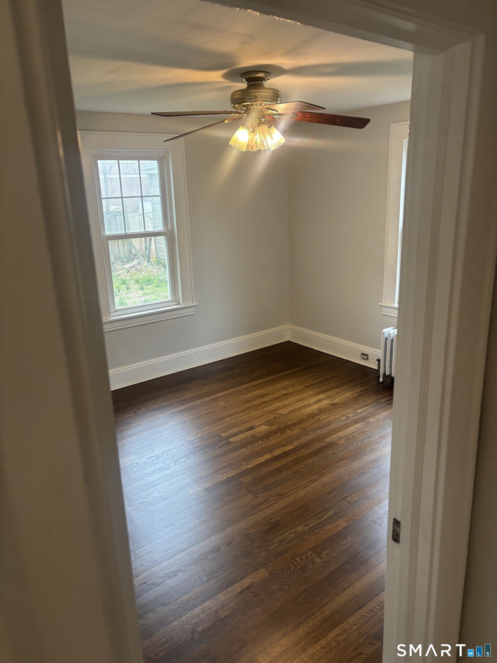 1095 Hillside Avenue – photo 3