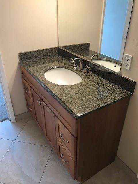 2455 Lindell Boulevard – photo 4