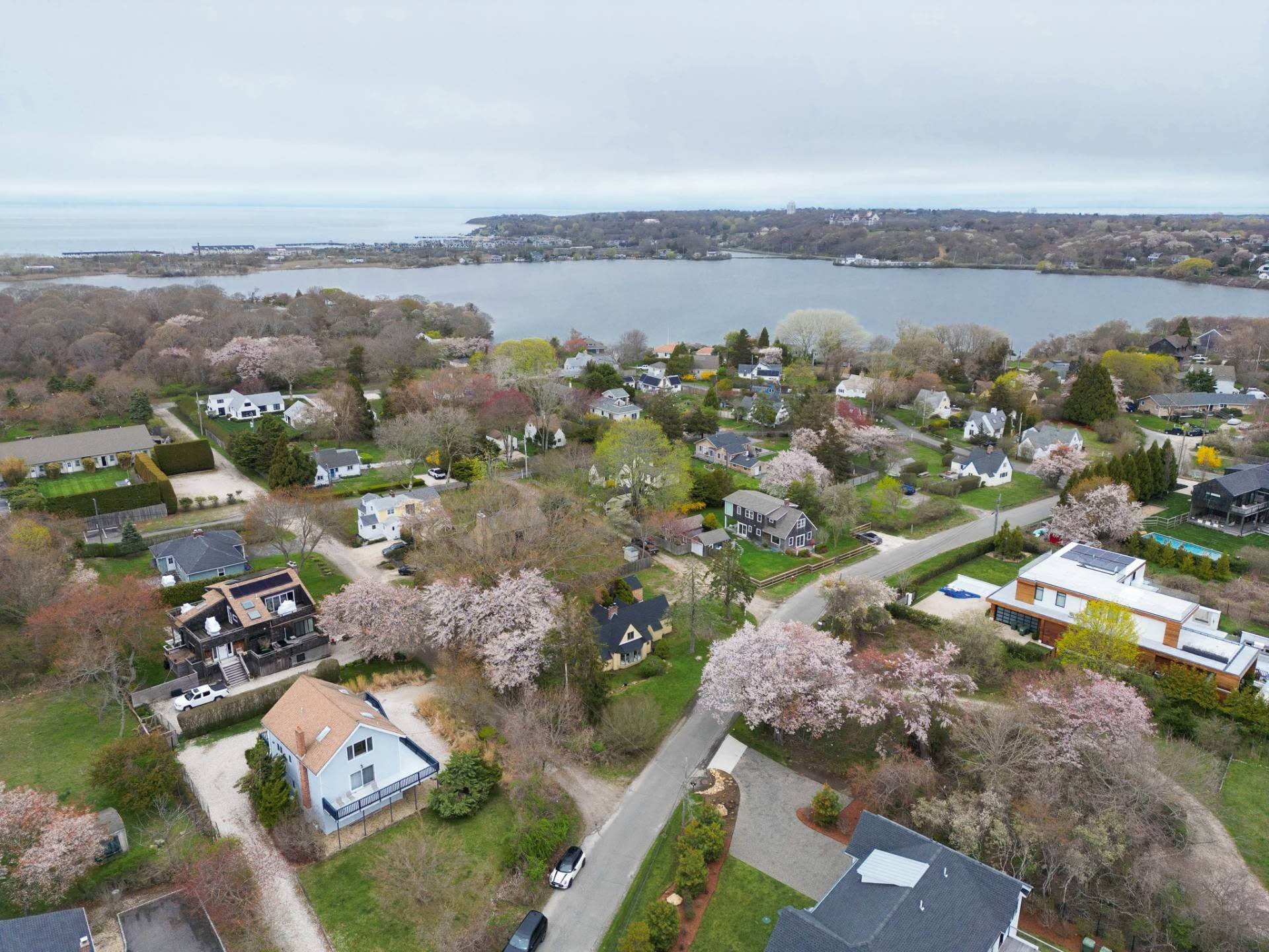 21 S ELROY DR – photo 1