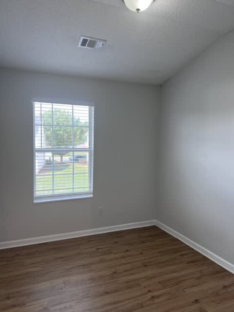 2770 Parkway Cove – photo 3