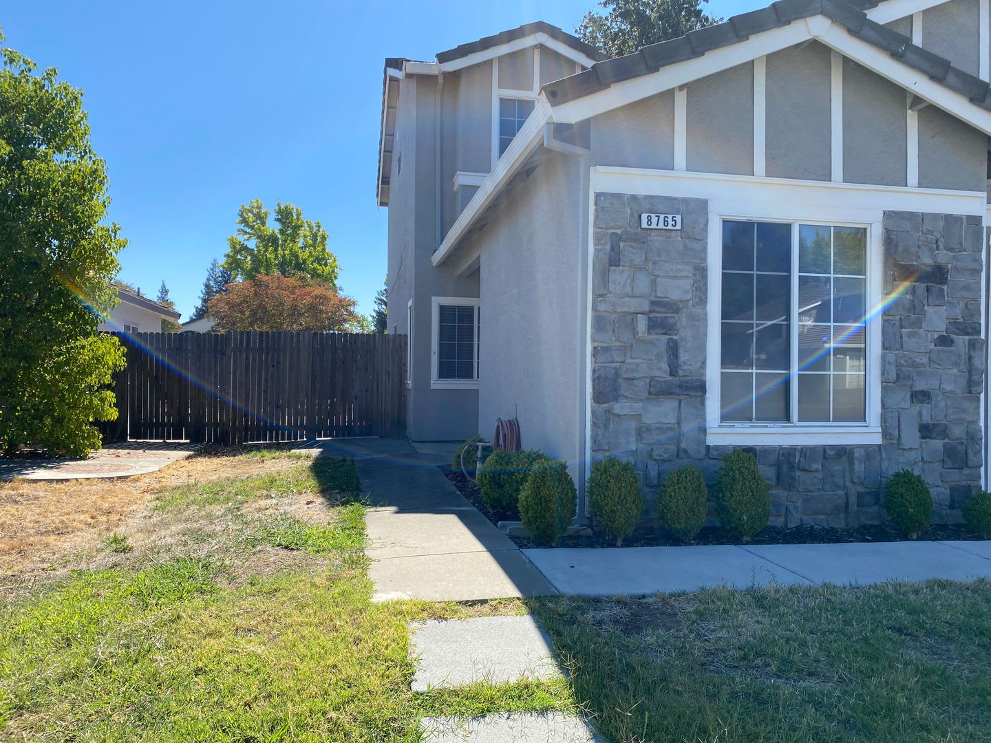 Lovely 2 Story Home – photo 2
