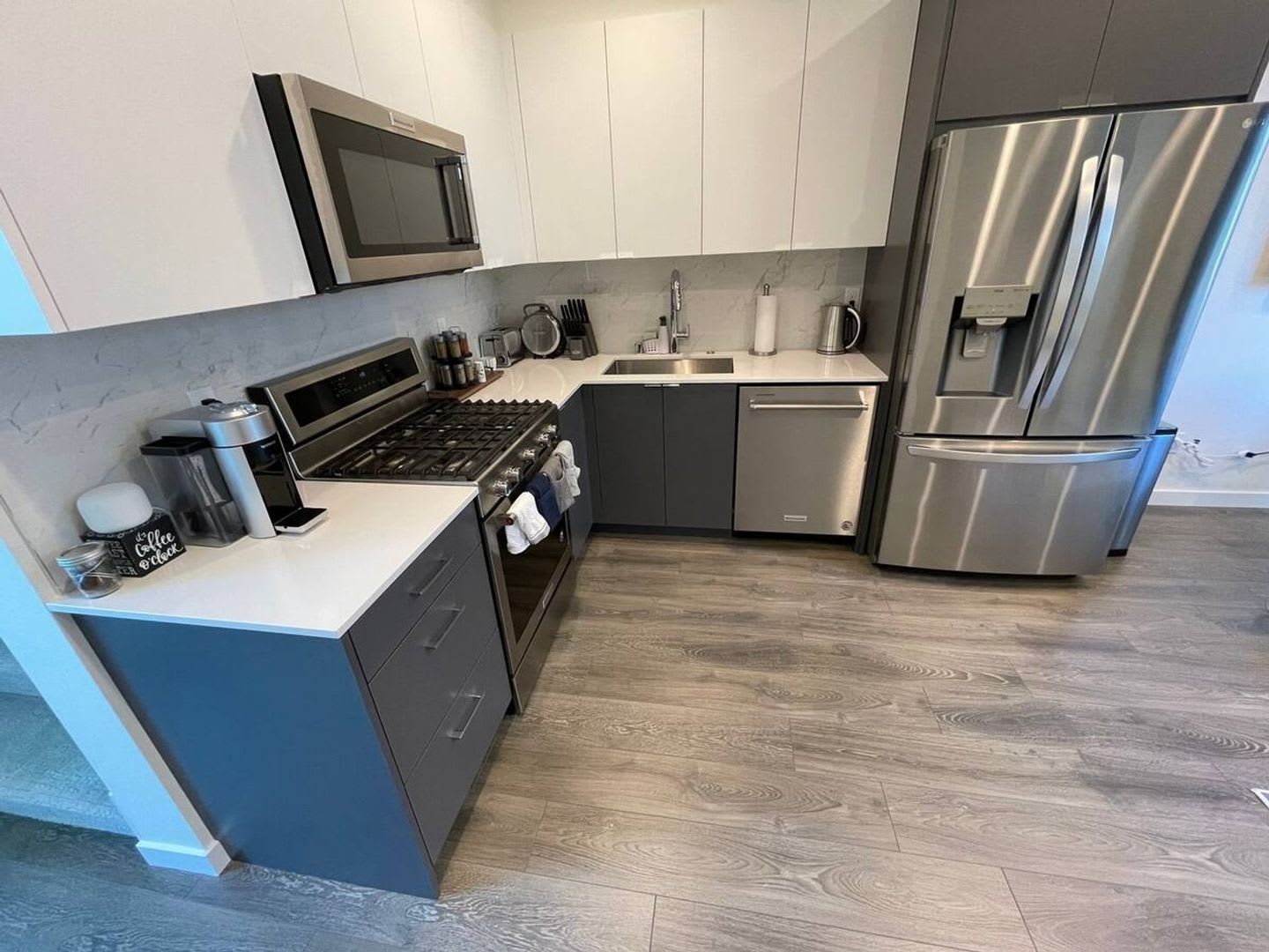 Charming 3BR Townhome in Seattle – photo 3
