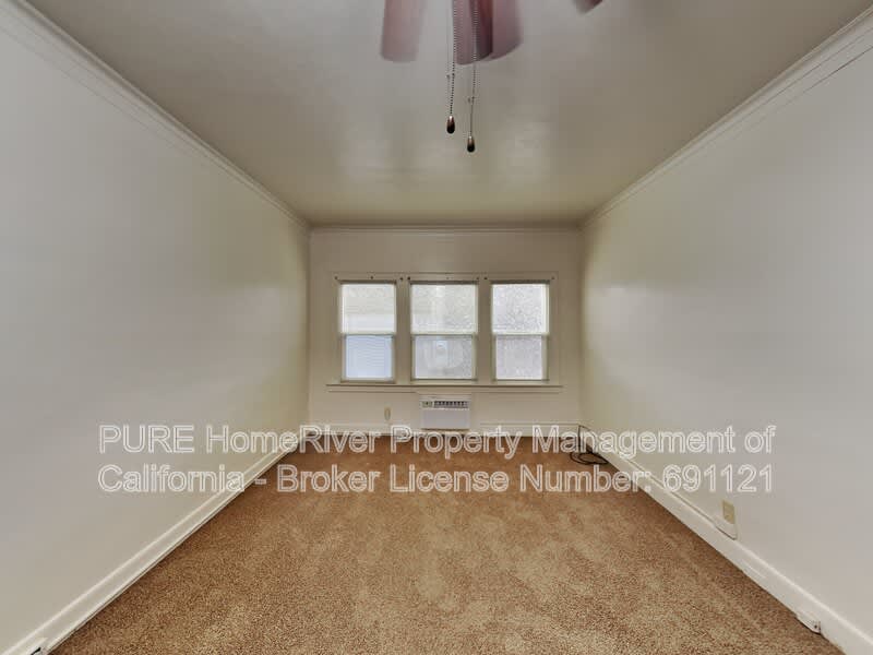 1322 H St – photo 5