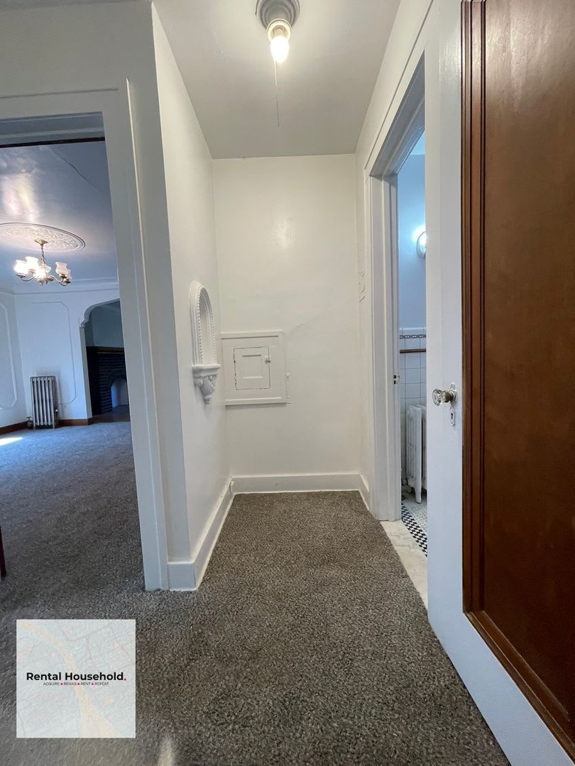 3656 Bedford St – photo 5