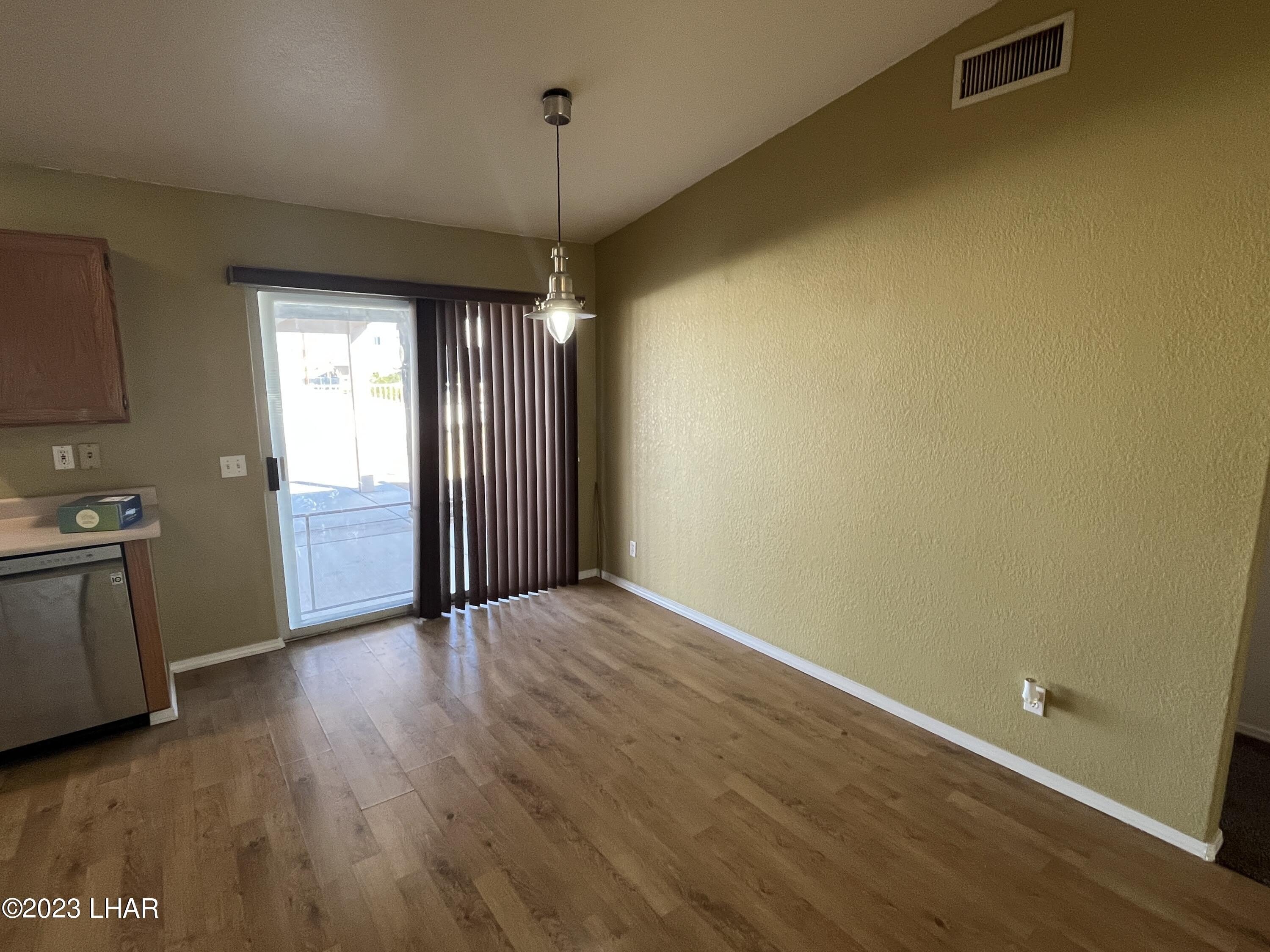 2557 Palisades Dr – photo 5