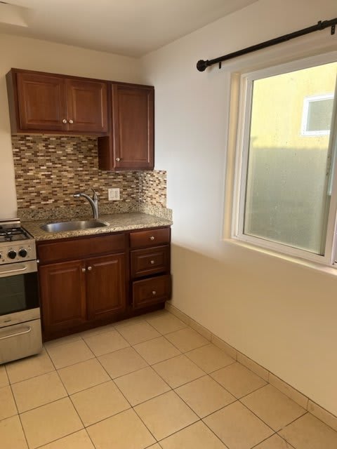 3379 Mission Blvd – photo 4