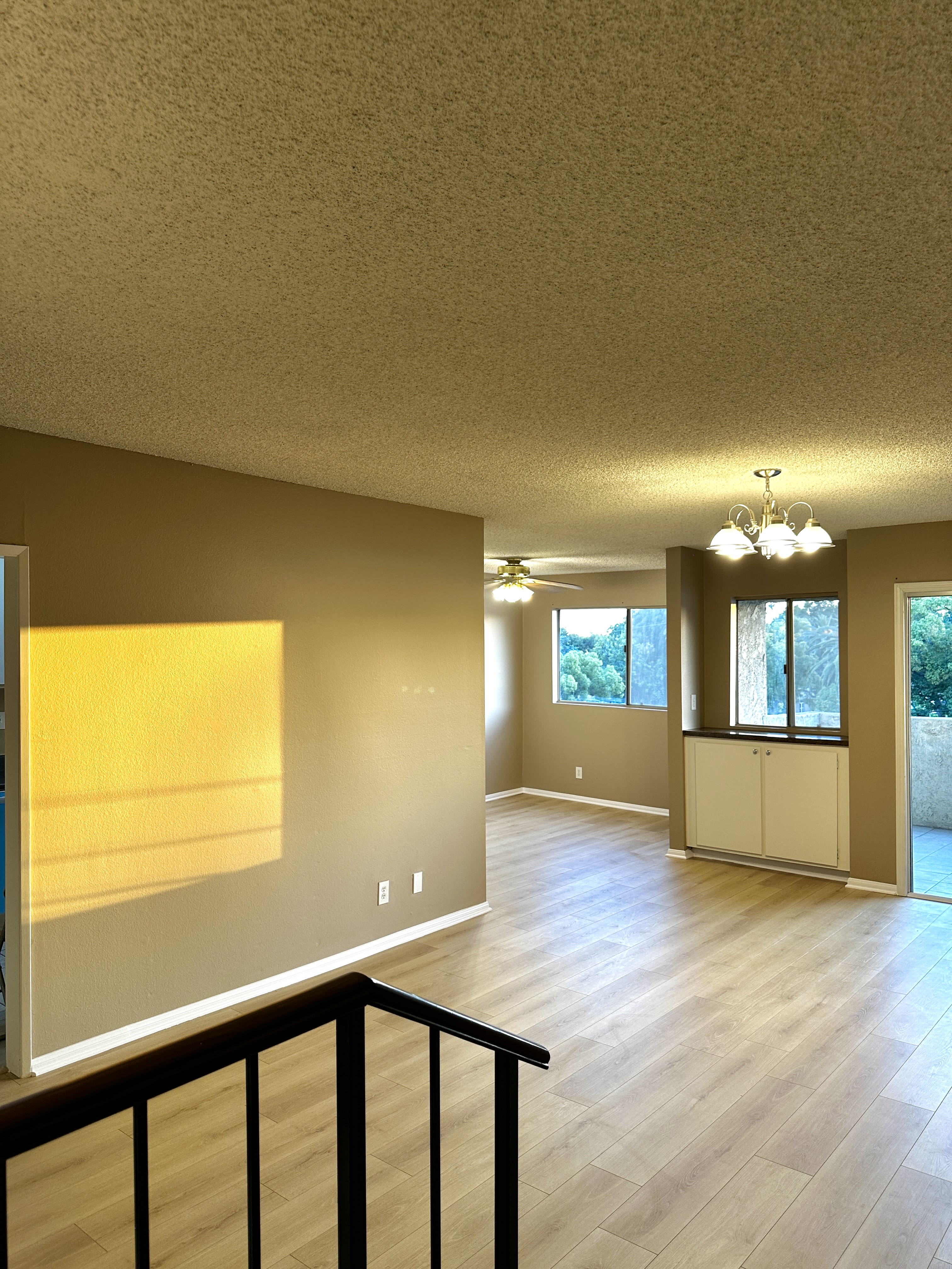 125 S Sierra Madre Blvd – photo 2