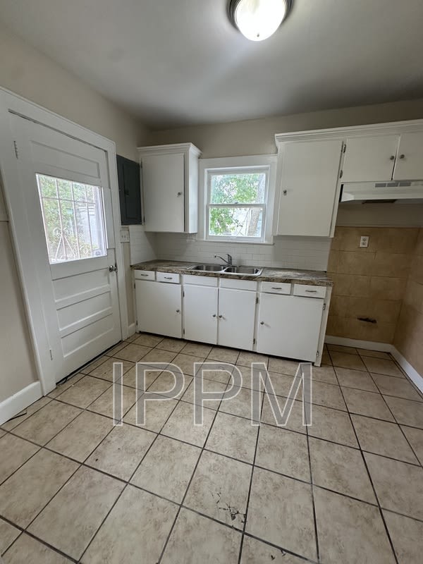 501 W Pierce Ave – photo 4