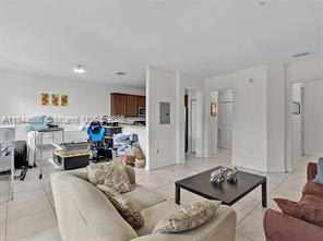 10620 Northwest 88th Street – photo 4