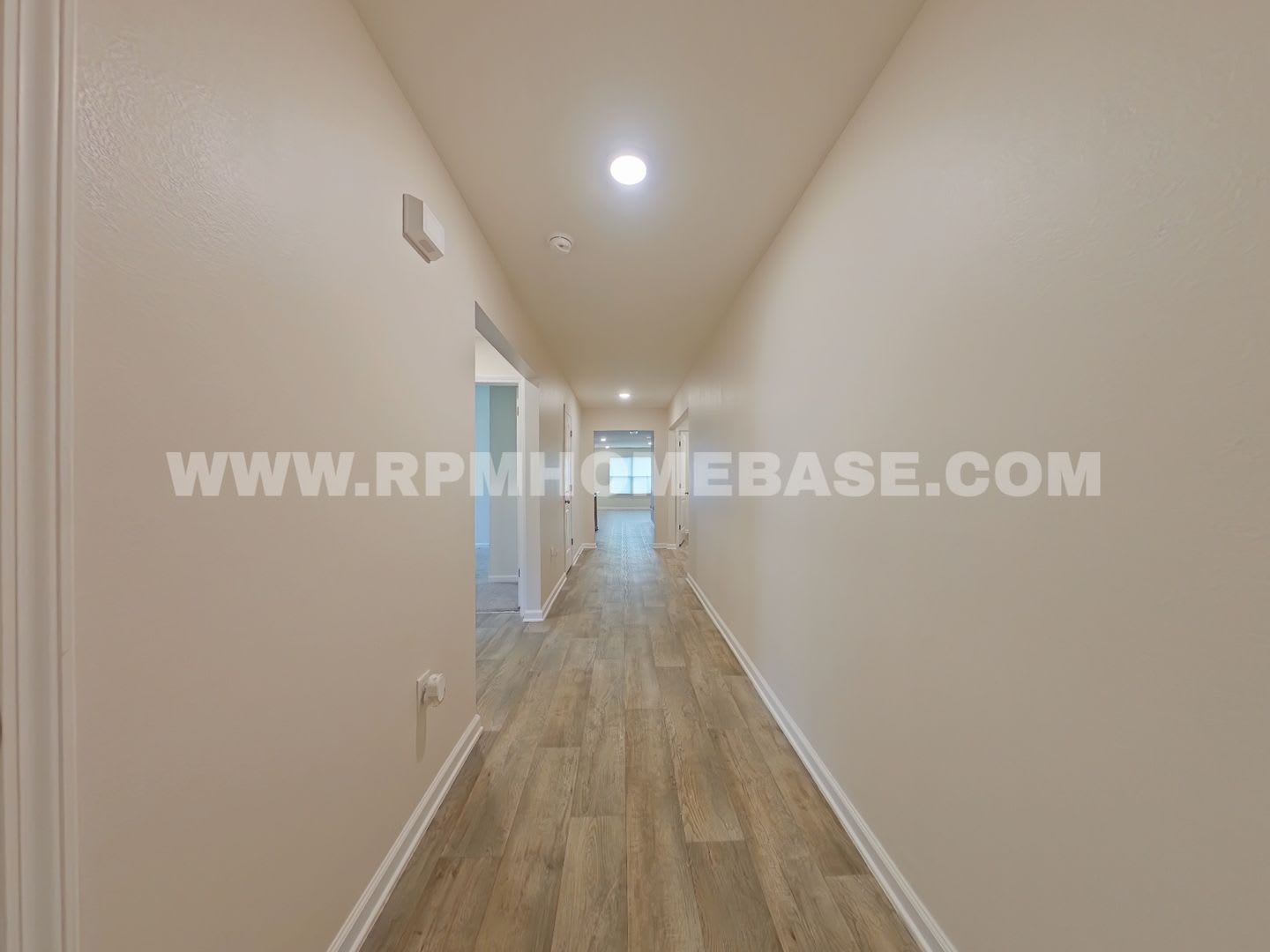 Spacious 4-Bedroom Home with Covered Porch in Redstone Commons, Crestview – photo 4