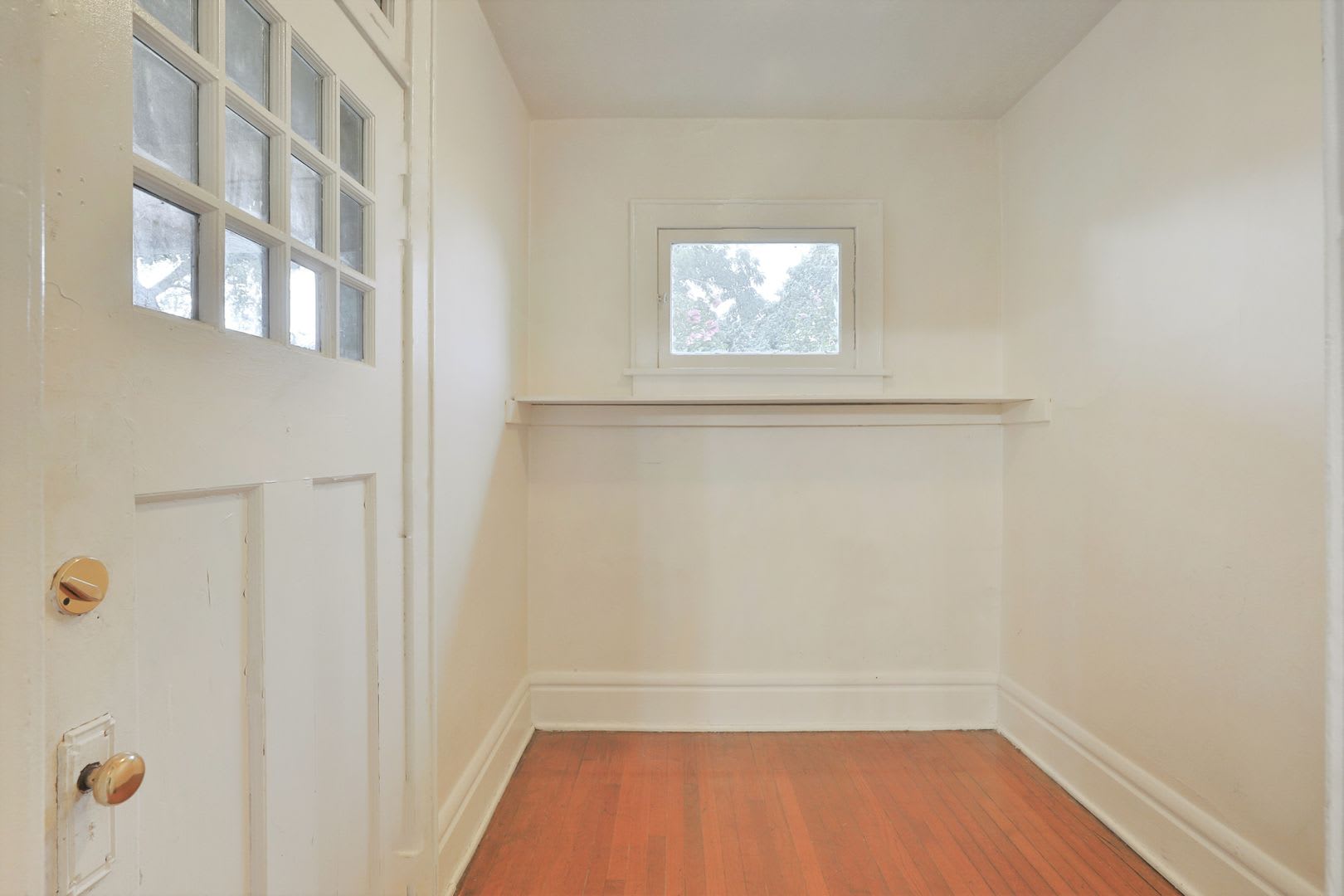 Central Campus Newly Renovated 4 Bedroom 2 Bathroom House – photo 5