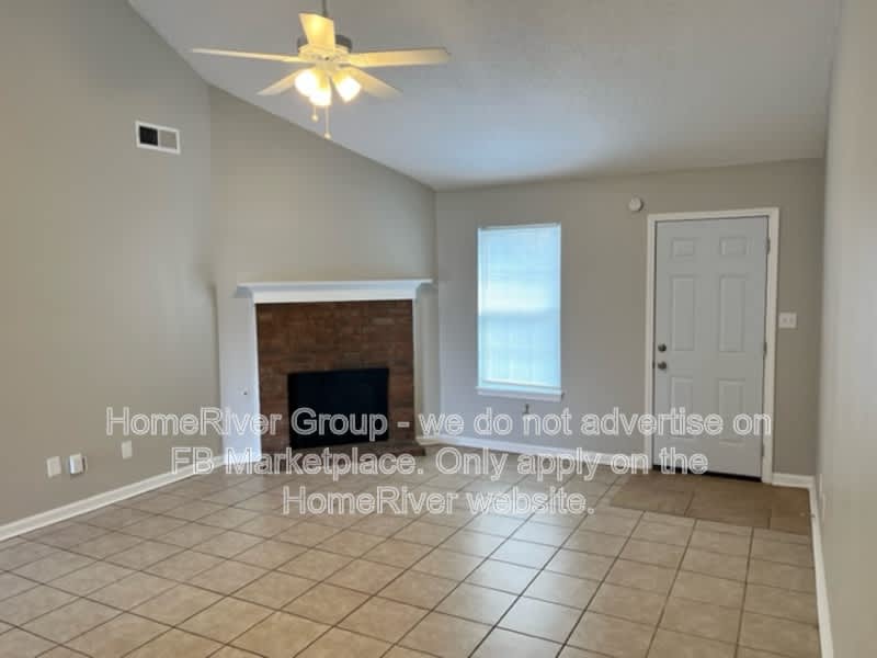 7052 Foxhall Dr – photo 3