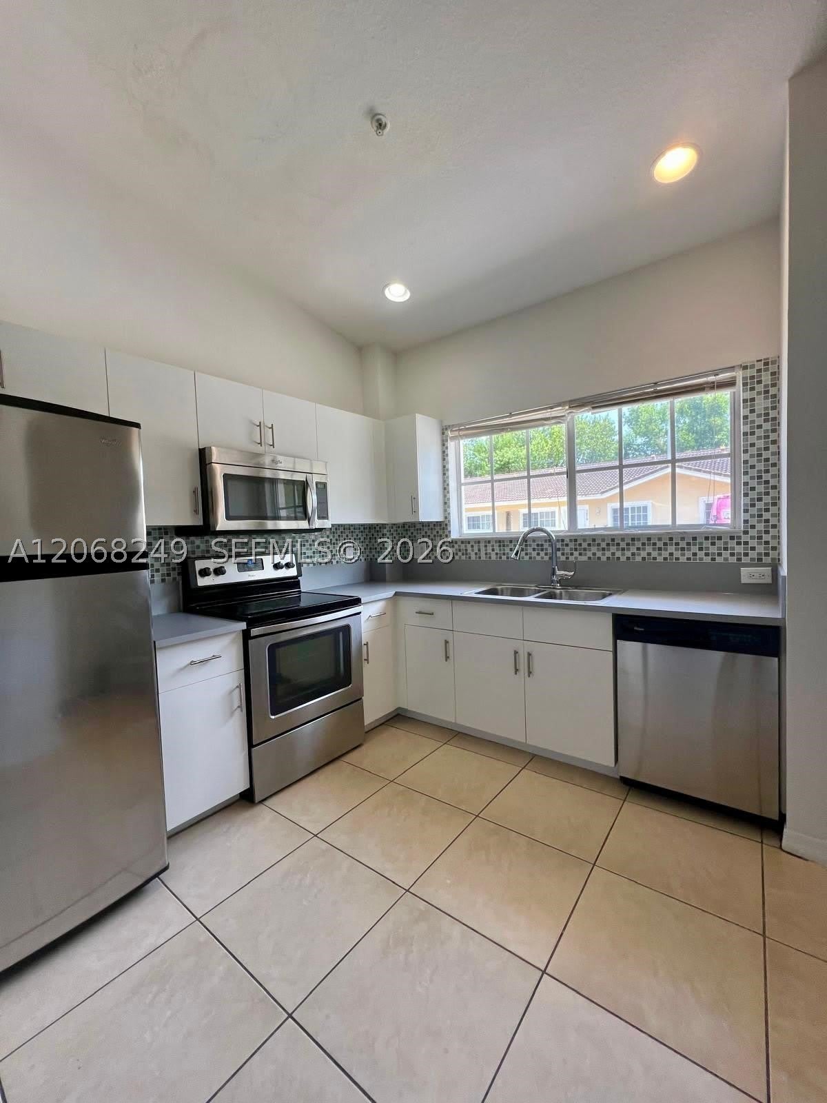 3824 Sw 48Th Ave – photo 2