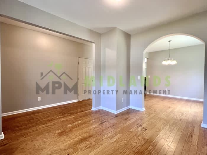 464 Edenhall Drive – photo 5