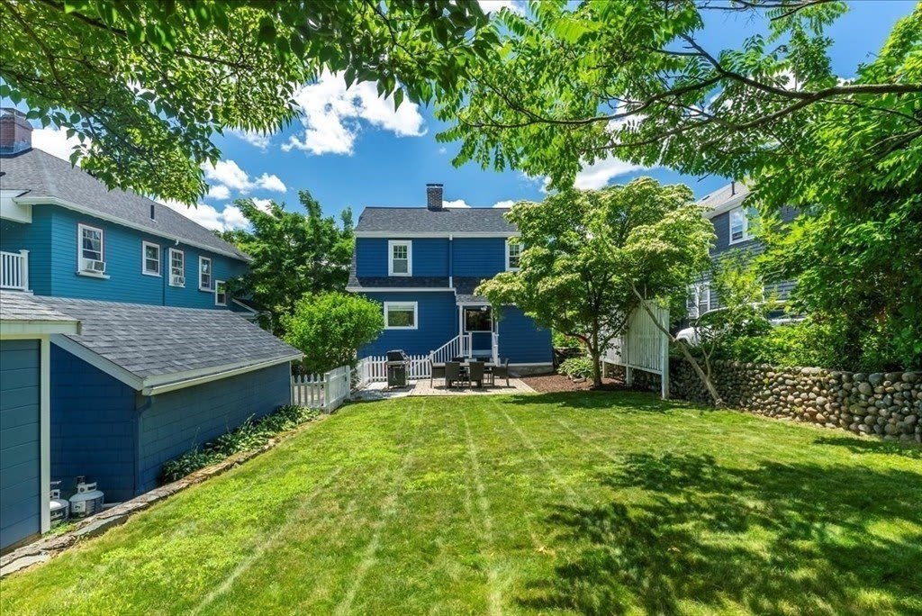 37 Sanborn Ave – photo 3