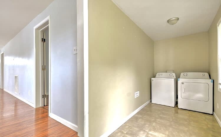 1744 Mcgee Street – photo 2
