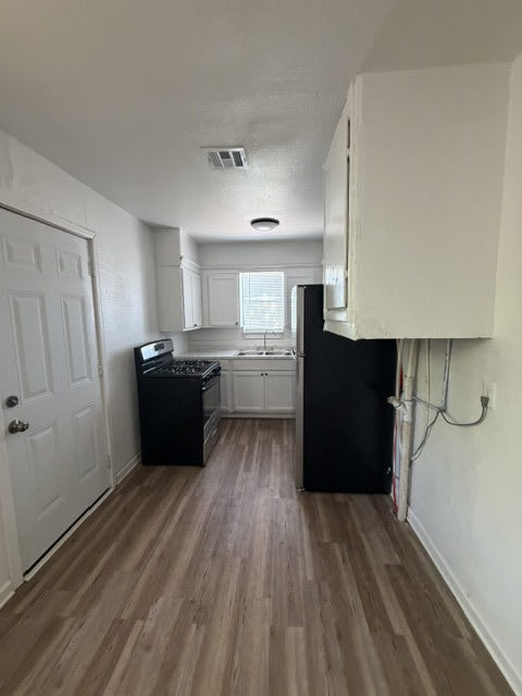 1749 Southwest 12th Street – photo 3