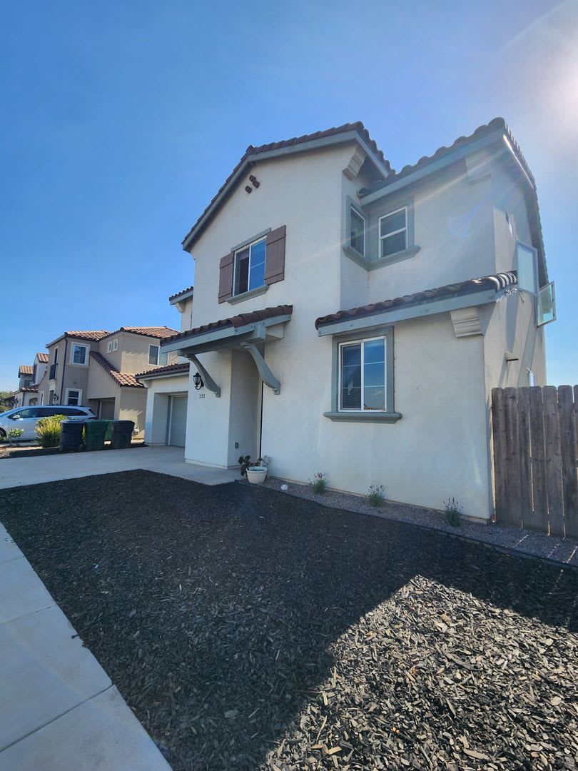 Pets Considered 4 Bed 2 5 Home In Guadalupe – photo 2