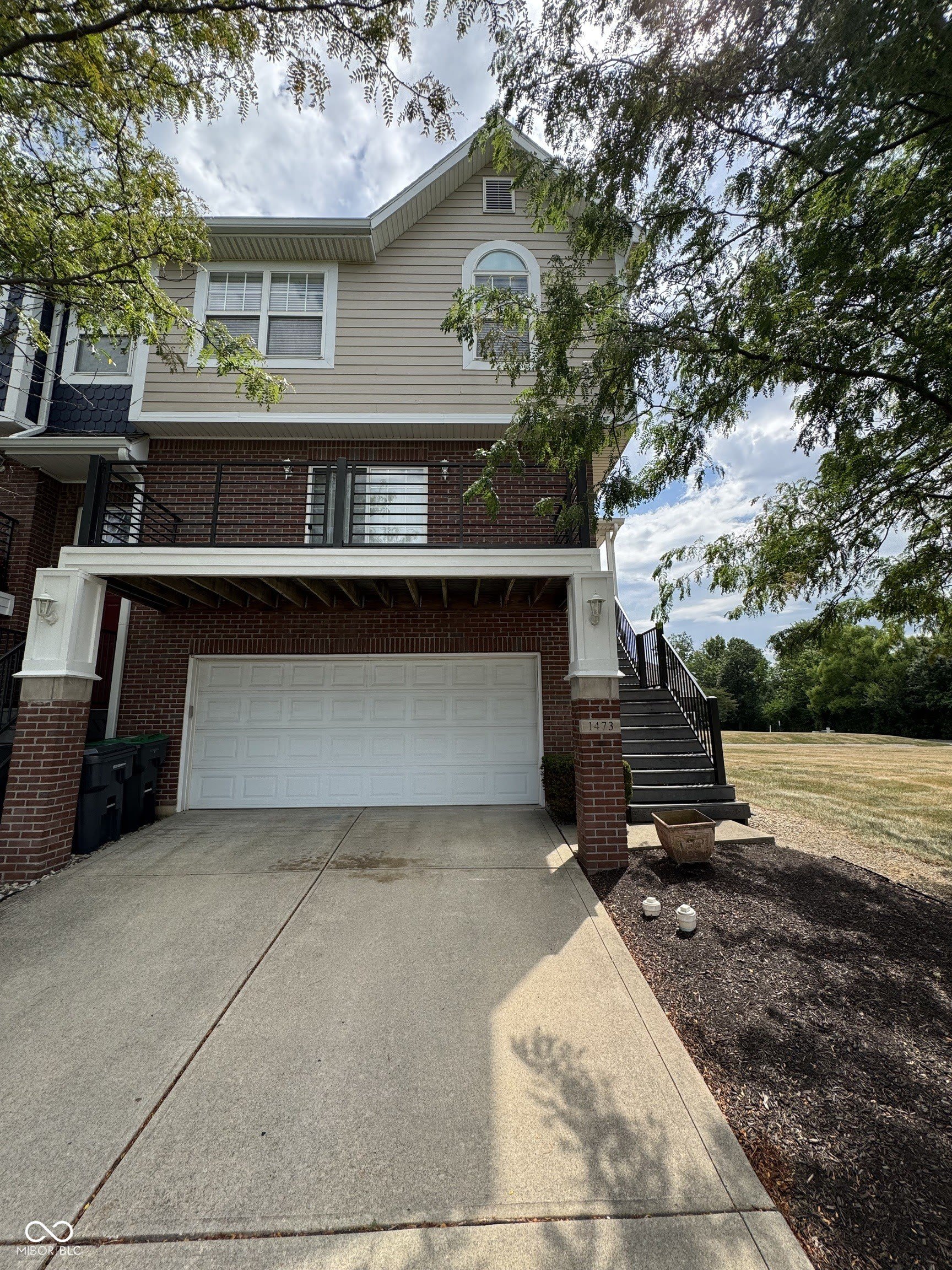 1473 Frontier Drive – photo 1