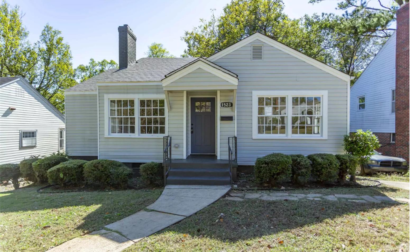 1523 44th St E – photo 2
