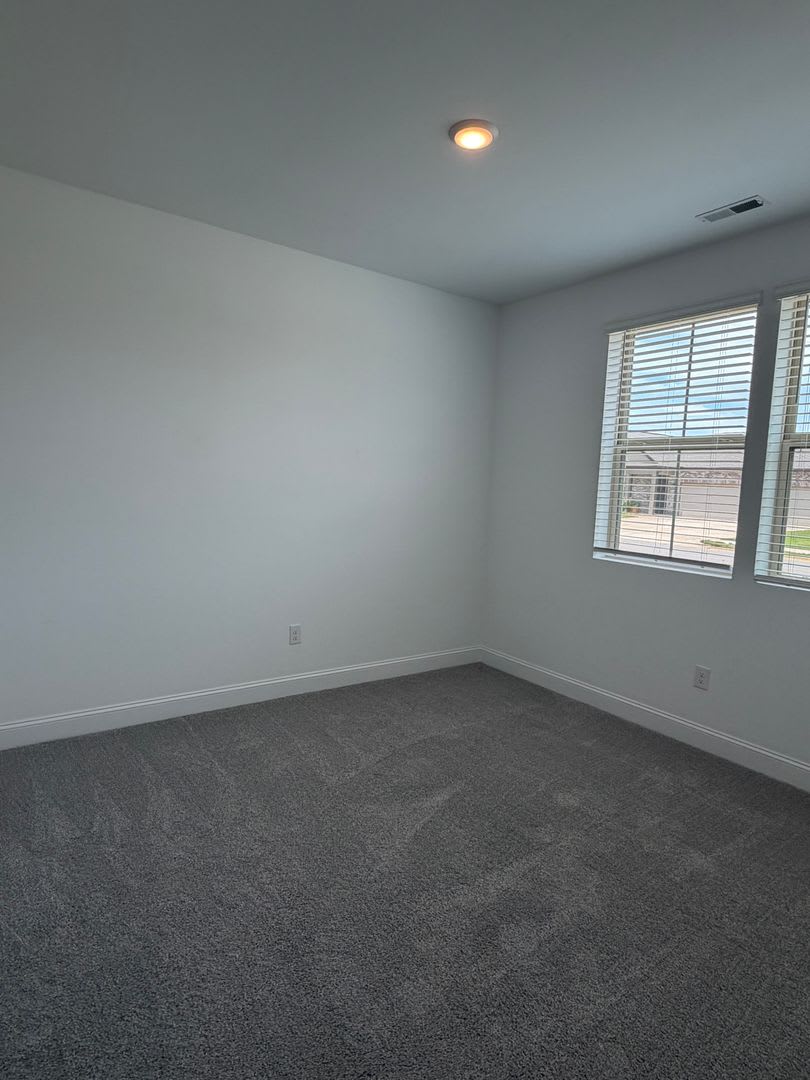 Beautiful 3 Bedroom Home In Grand Hollow With Resort Style Amenities – photo 5
