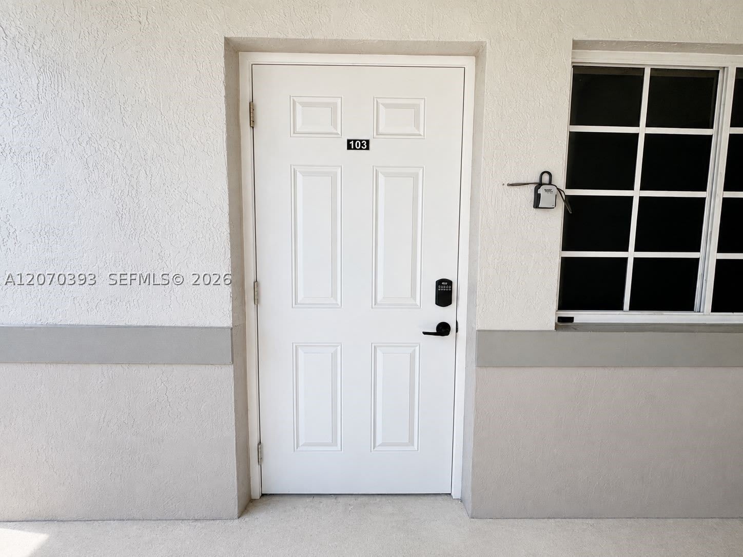1270 W 42nd St – photo 2