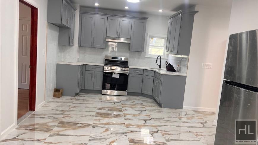 610 EAST 3 STREET – photo 3
