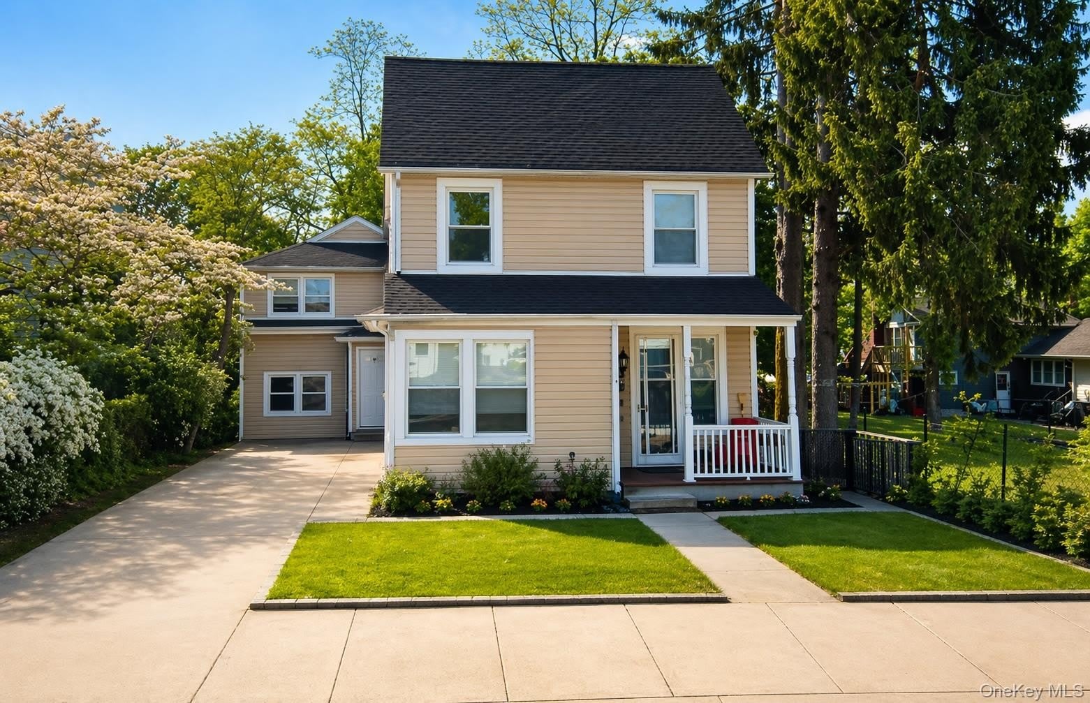 46 Dawson Avenue – photo 1