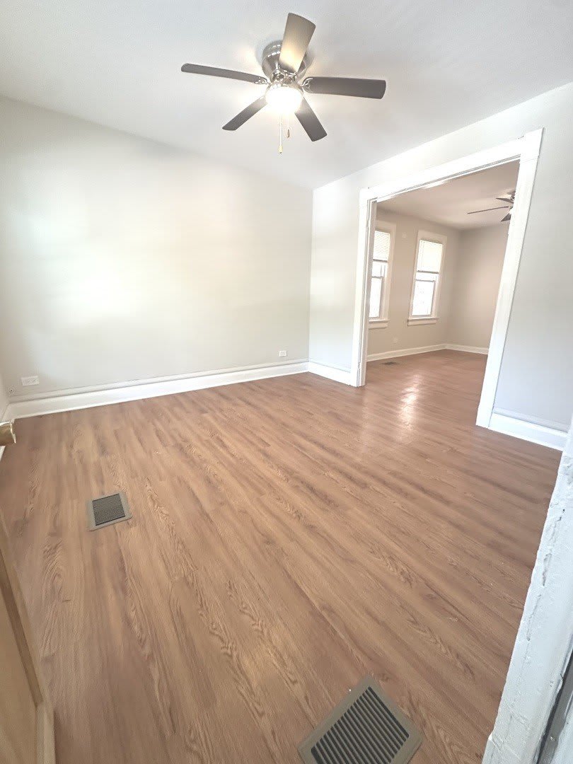 731 W 16th Street – photo 4