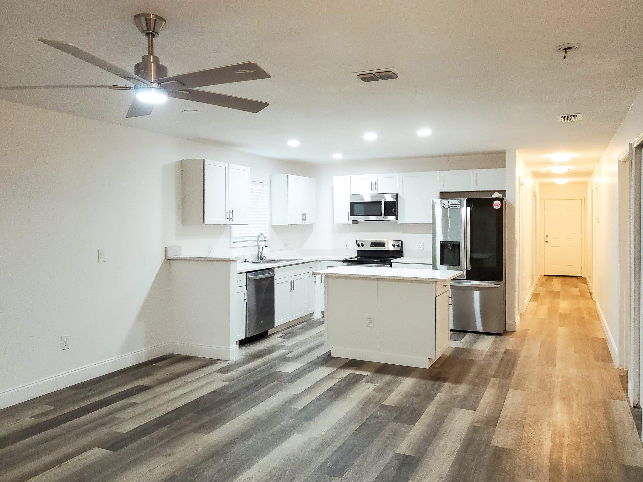 223 Monterey Boulevard – photo 4