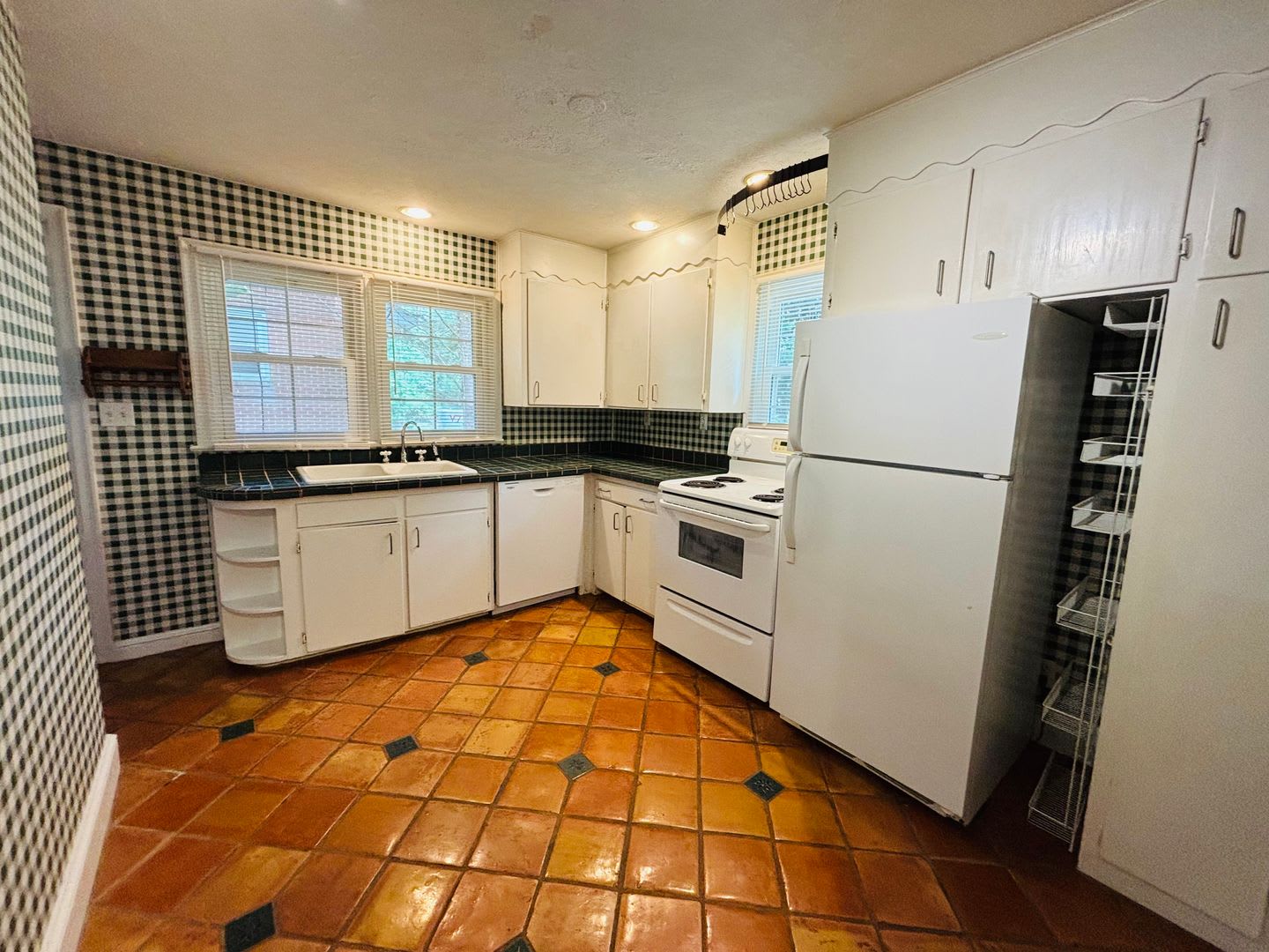 3 Bedroom 1 Bath House – photo 4