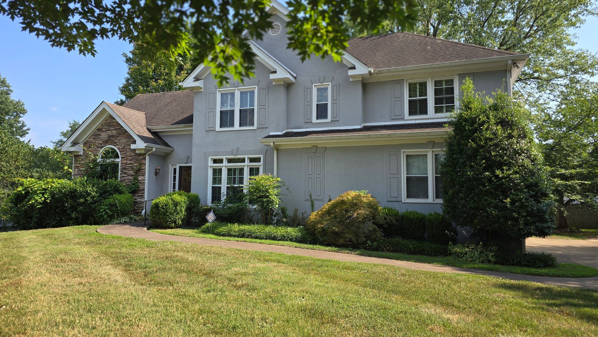 Rent Special First Full Month Free On 13 Month Lease – photo 3