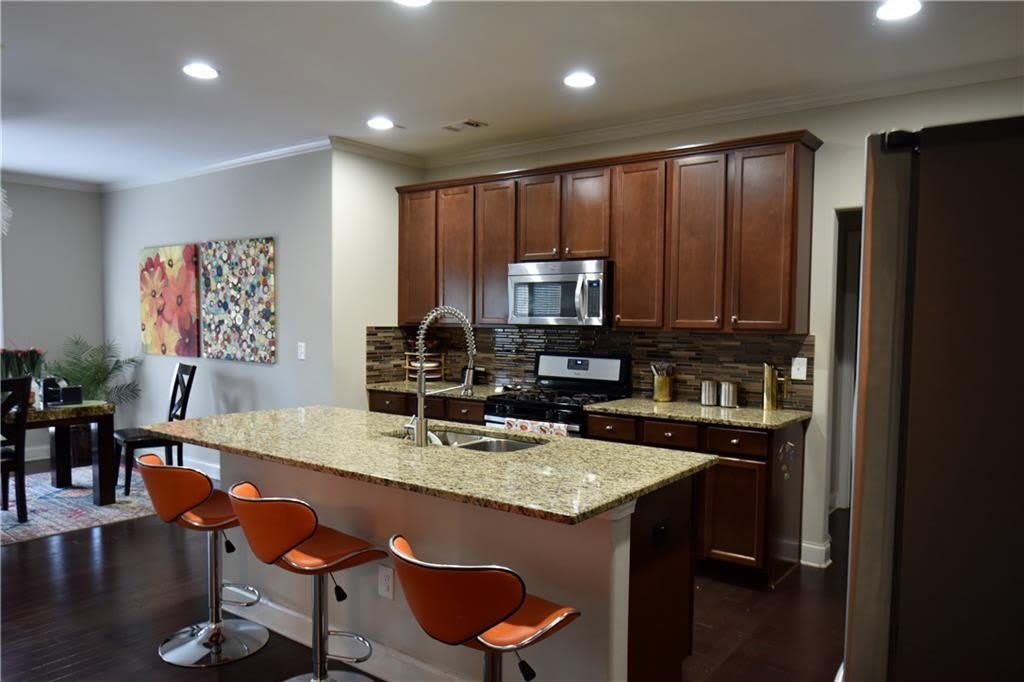 1805 Kingsbridge Court – photo 5