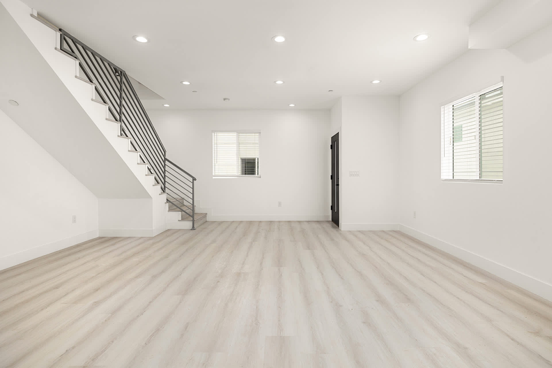 923 1/4 N. Beaudry Avenue – photo 2