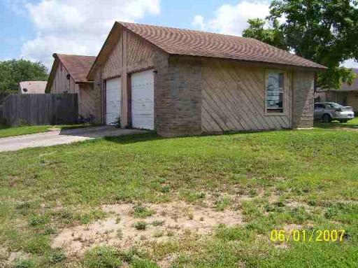 8904 Meadow Trace – photo 4