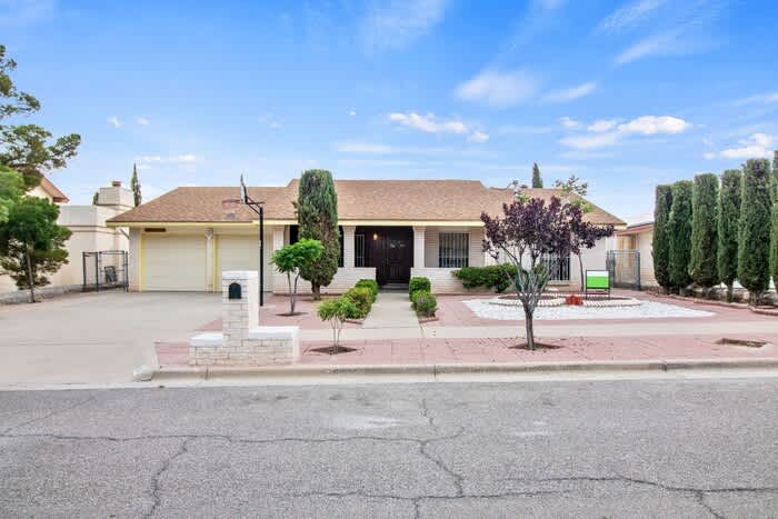 11625 Cedar Crest Drive – photo 1
