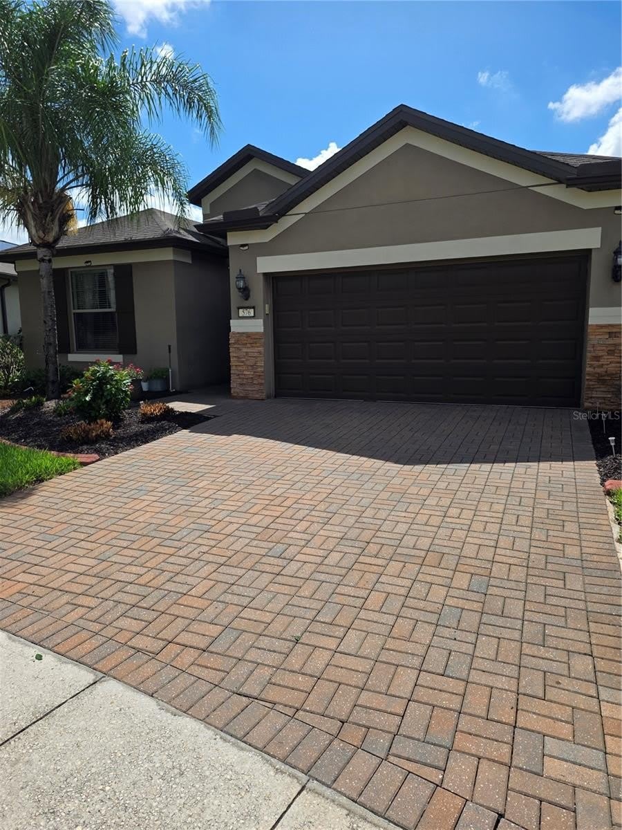 576 CANTABRIA Drive – photo 3