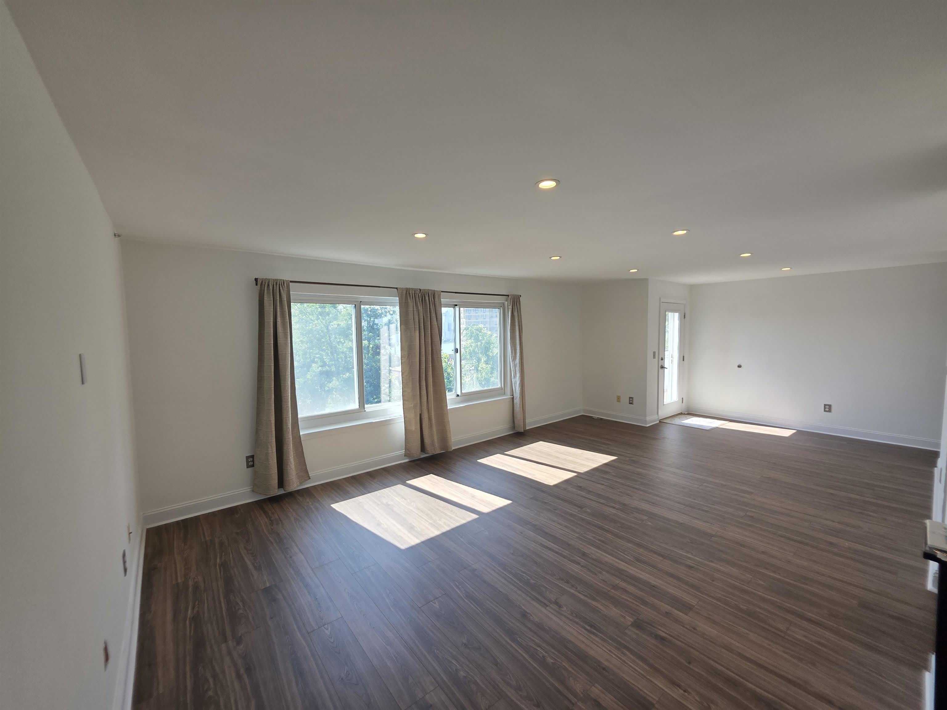 7430 BLVD E – photo 5