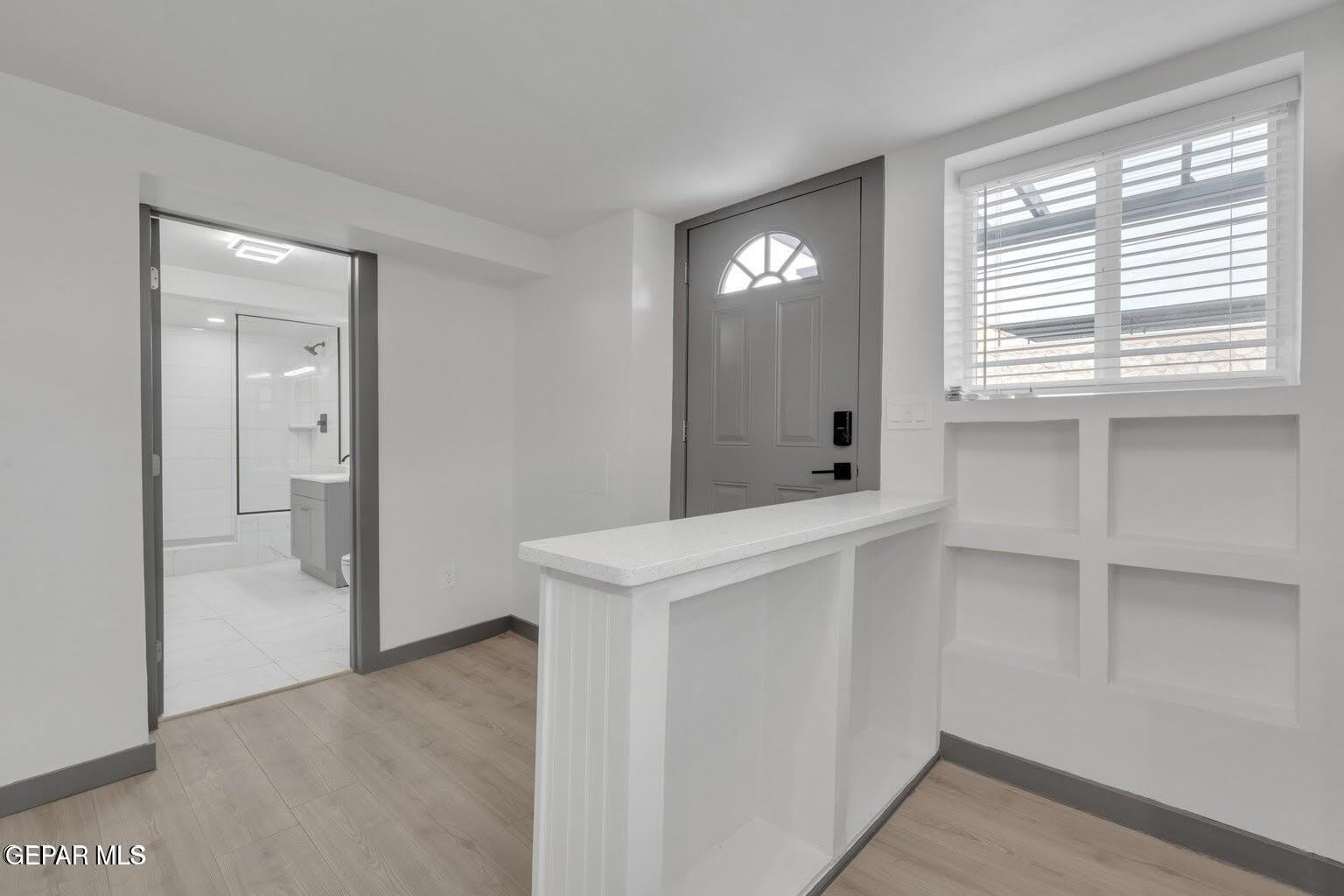 2402 N Kansas Street – photo 5