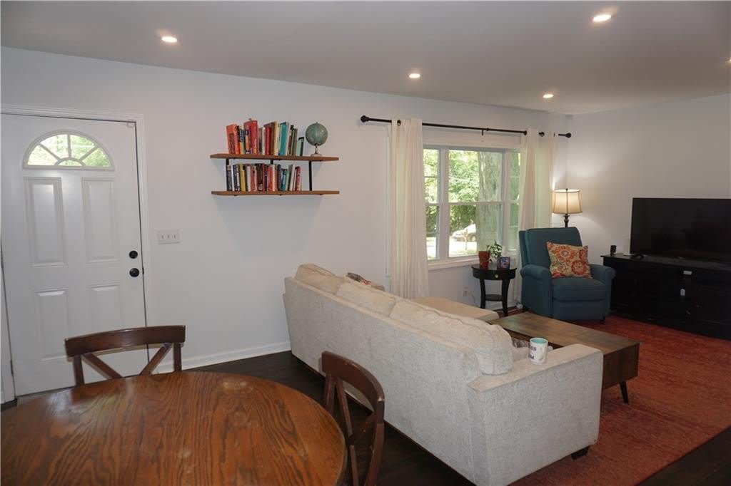 2163 Lilac Lane – photo 4