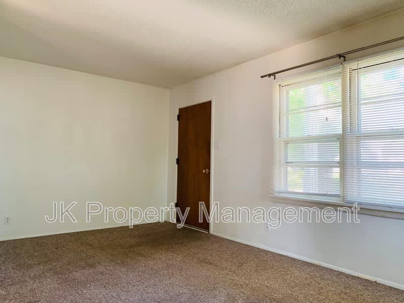 421 14th Street N – photo 3