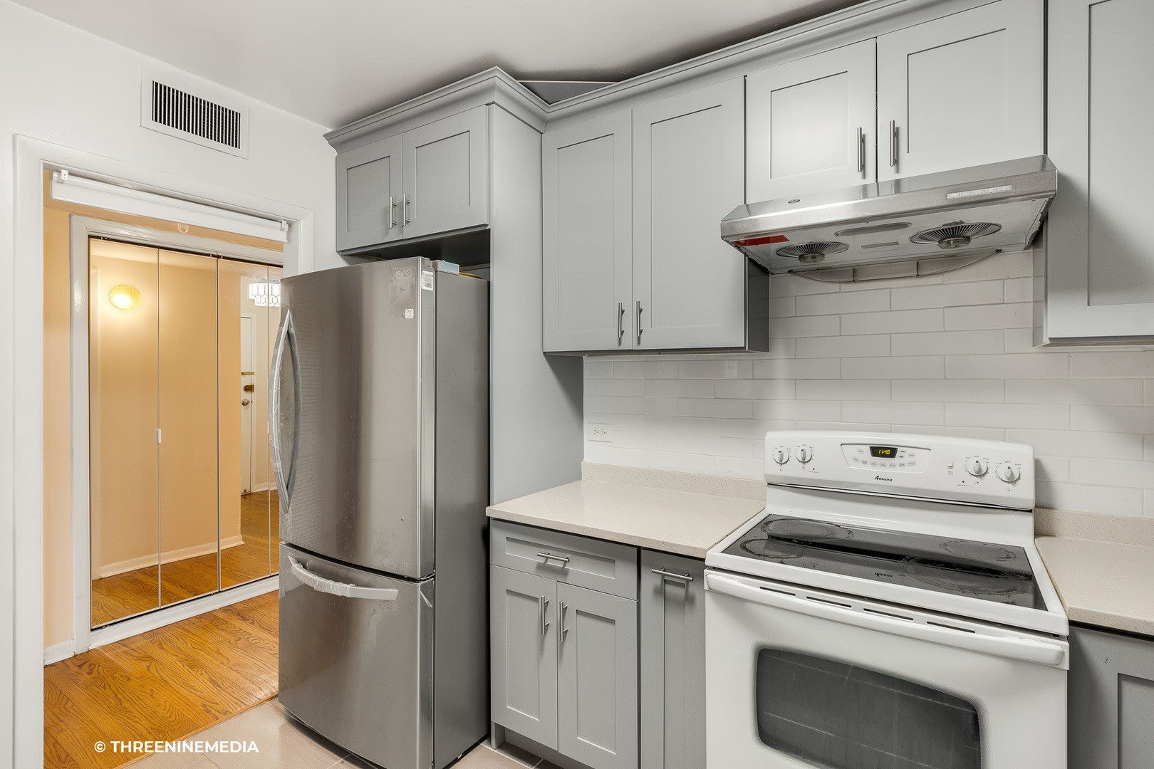 835 Ridge Avenue – photo 4