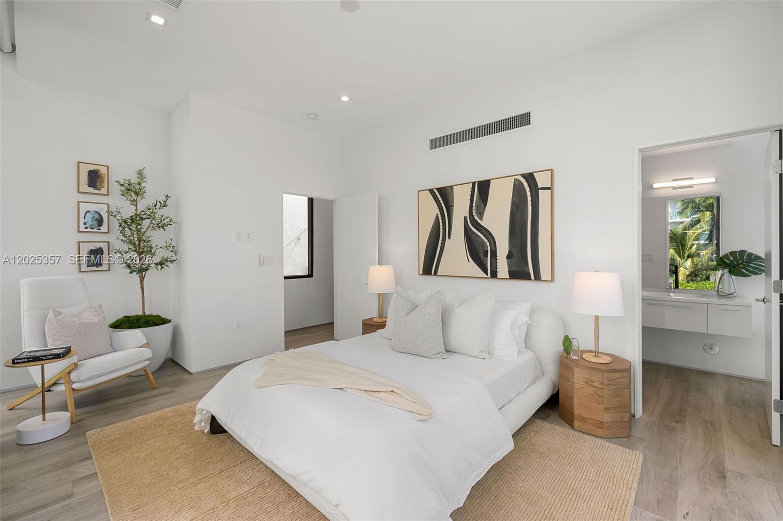 1525 Bay Road – photo 4