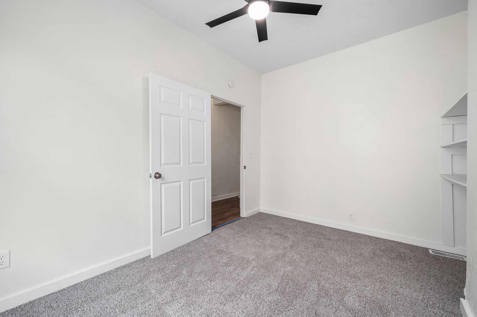 3 bed 1 bath – photo 3