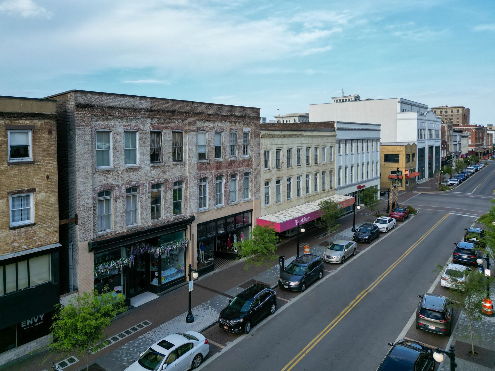 1 Bedroom 1 Bathroom Apartment Downtown – photo 4